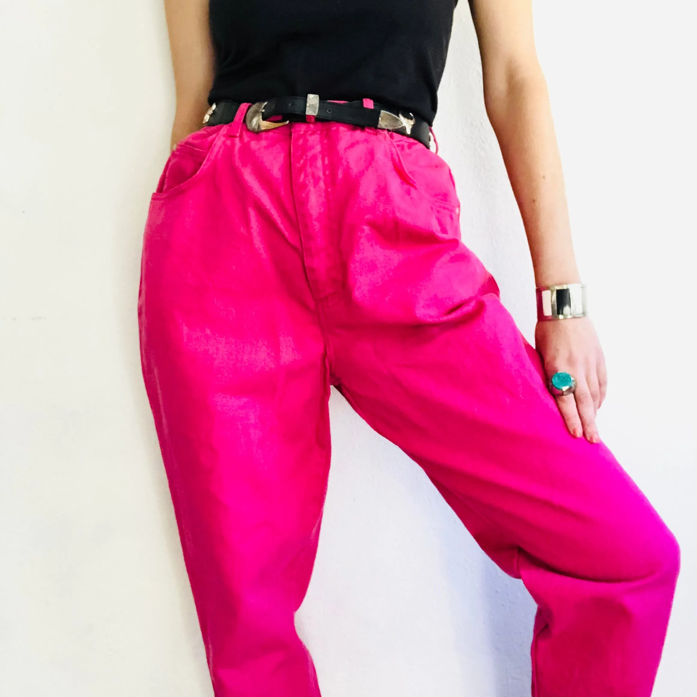 80'S VINTAGE GITANO HOT PINK MOM JEANS // WAIST SIZE 30