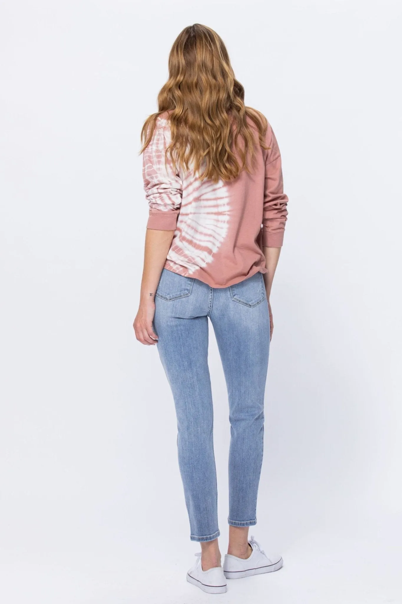 Judy Blue Monroe Relaxed Fit Light Wash Jeans