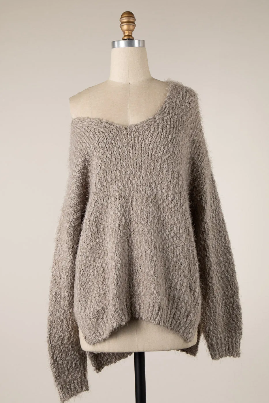 OVAL NECKLINE LOOSE FIT SOFT KNIT SWEATER 1 PACK