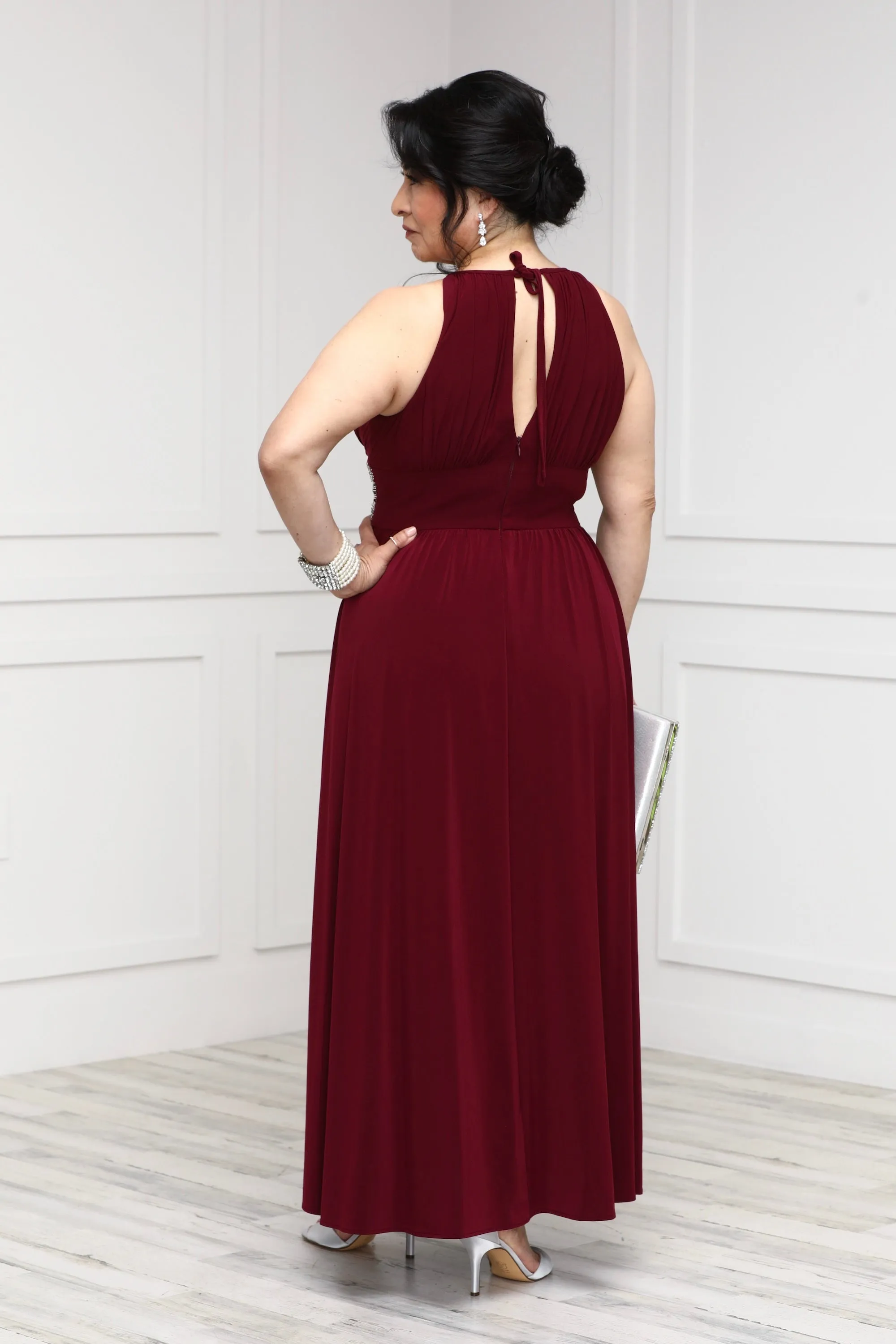 R&M Richards Women's Petite Sleeveless Beaded Designer Evening Gown