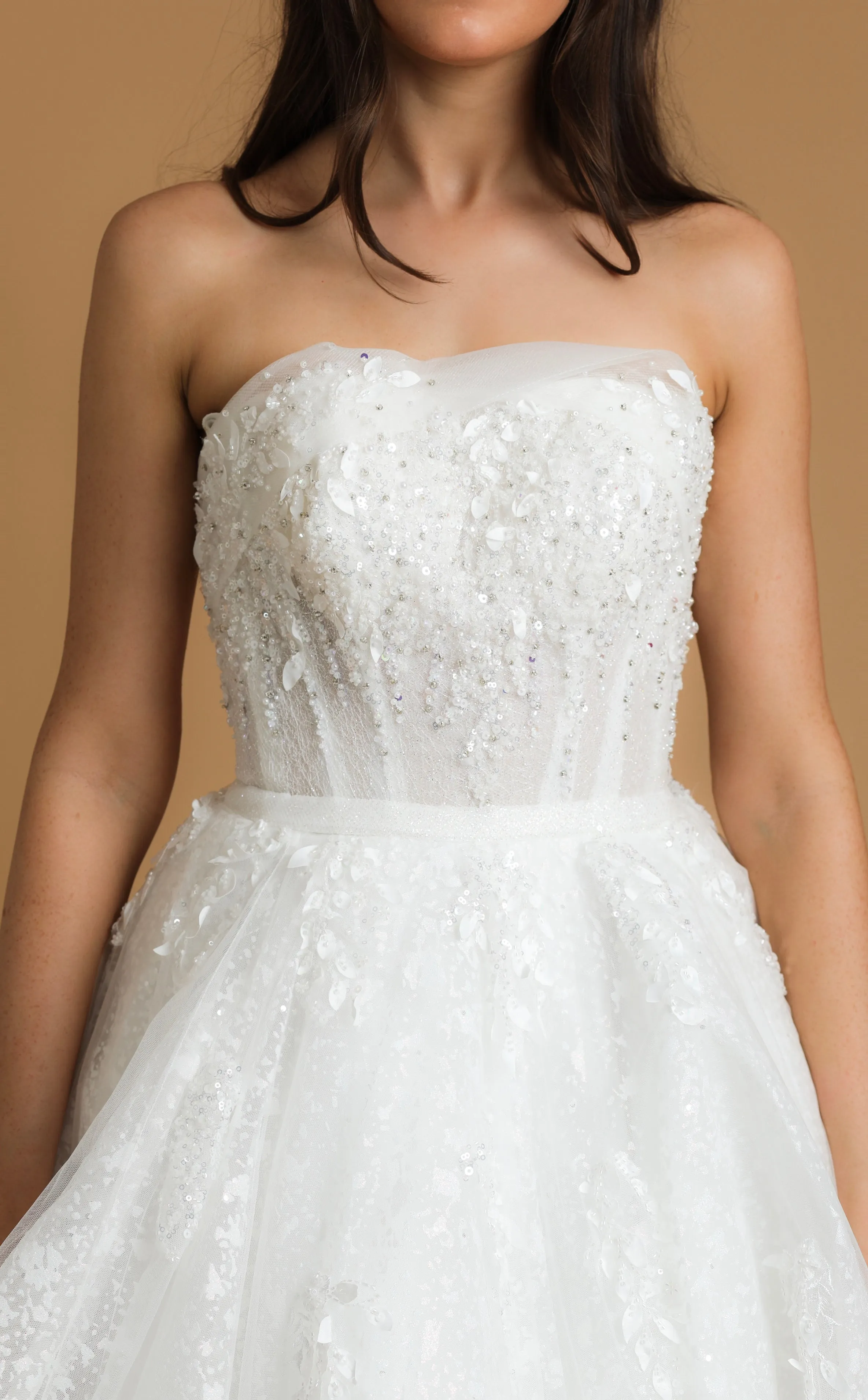 Sparkling strapless straight cut neckline crinoline skirt wedding dress